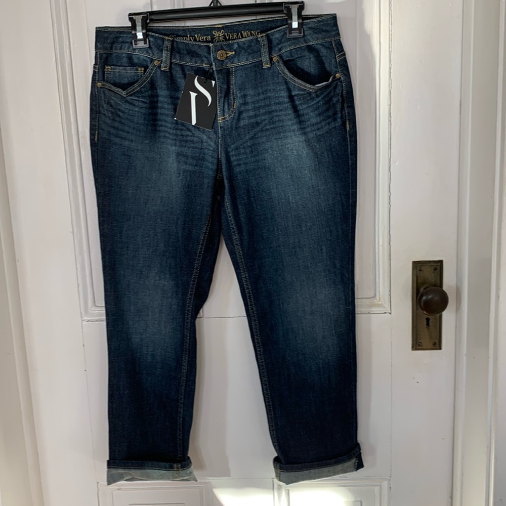 Simply Vera Vera Wang Jeans  Straight Cropped Dark Wash  size 8 Smoke free NWOT